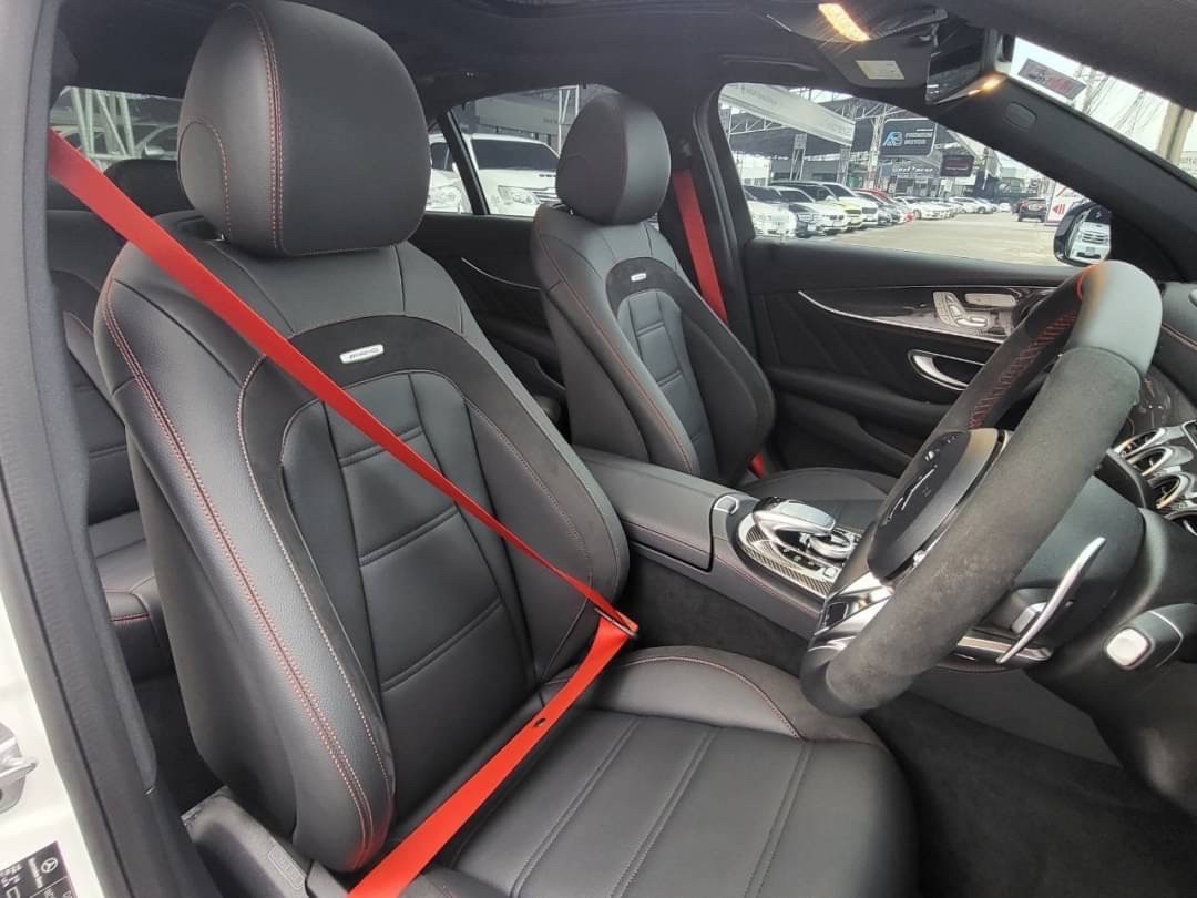 MERCEDES-BENZ AMG E53  ( 4MATIC + )