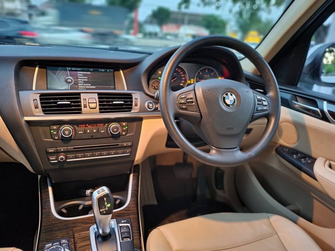 BMW X3 X-DRIVE Highline 2.0d